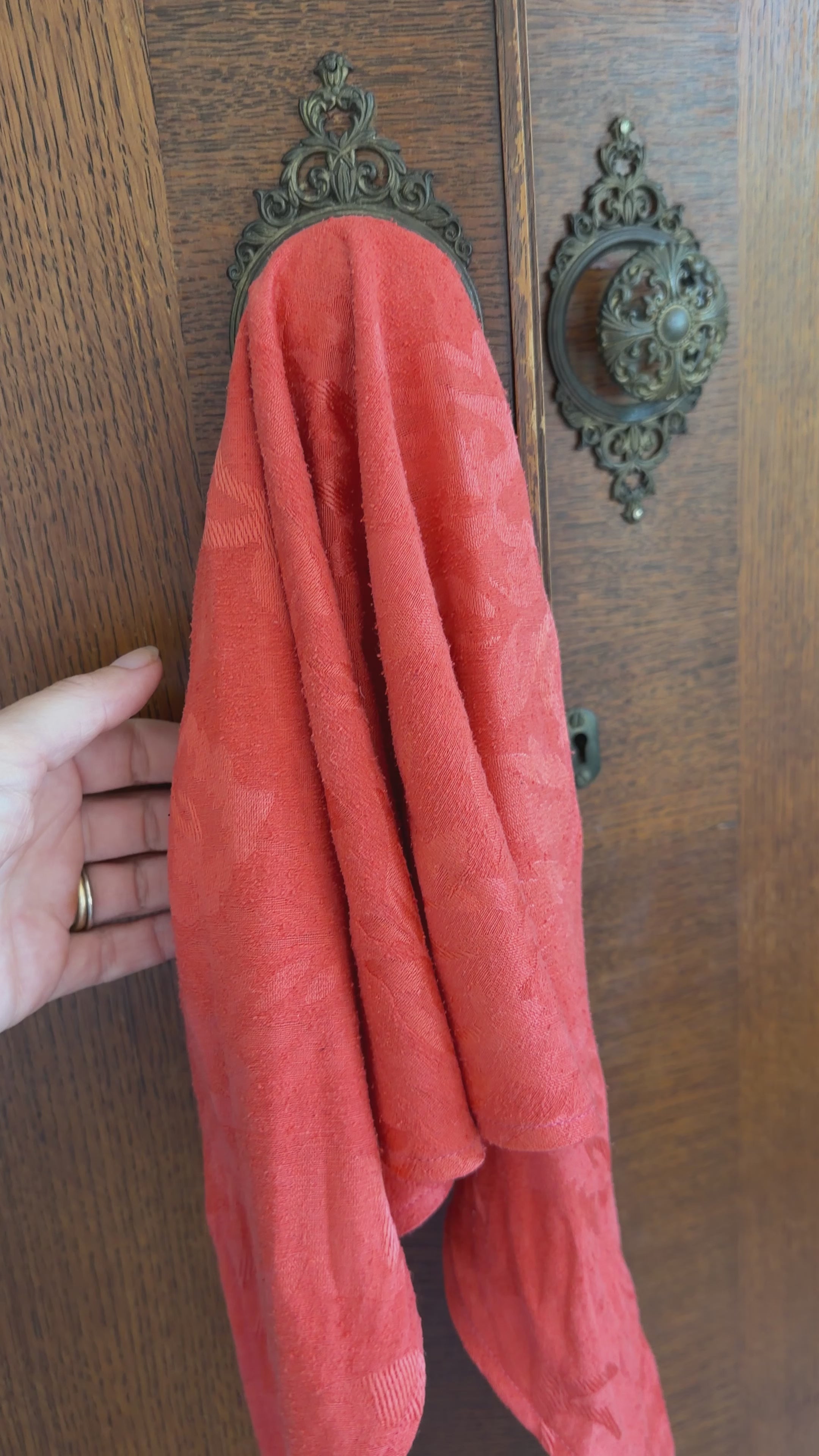 Headscarf in coral